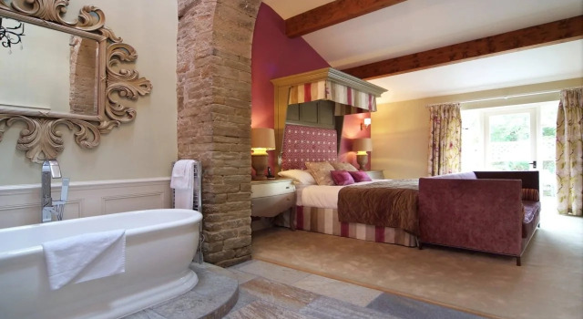 Shibden Mill Inn, Забронировать Гостевой дом Отели Англии с завтраком, Завтраки