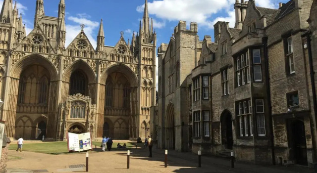 Коттедж Fantastic Hampton Centre Stay