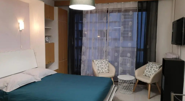 Le Studio 202, Prenota Hotel Hotel a Alvernia con parcheggio, Parcheggio