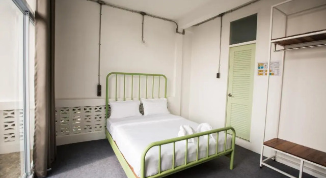 Двухместный номер Standard с балконом Memmoth Cafe & Hostel in Lampang