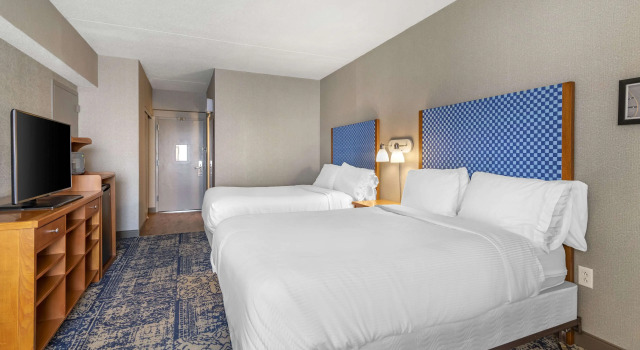 Четырёхместный номер Standard Bangor Aviator Hotel BW Premier Collection