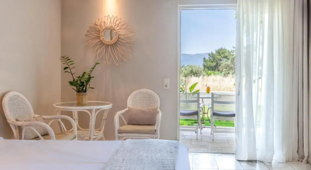 Трёхместная студия Drossia Palms Hotel and Nisos Beach Suites