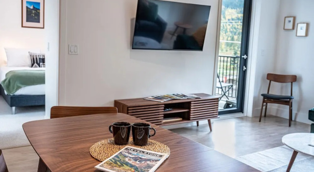 Wildflower Retreat-Revelstoke Vacations, Buchen Sie Ferienwohnung Revelstoke 