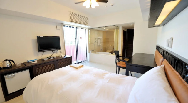Номер Business Royal Hotel