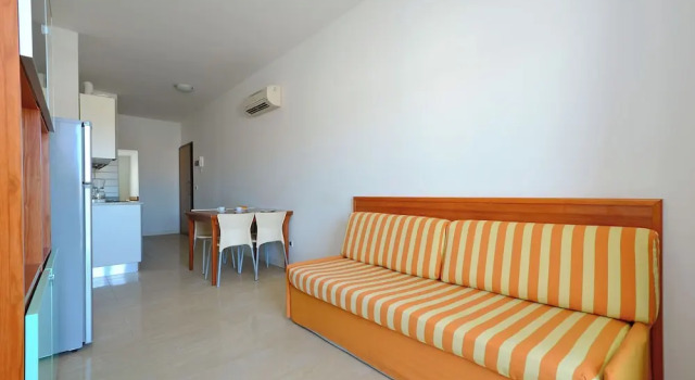 Holiday Home Just 50m From the Beach, Book Lejlighed Hoteller i Friuli Venezia Giulia med parkering, Parkering