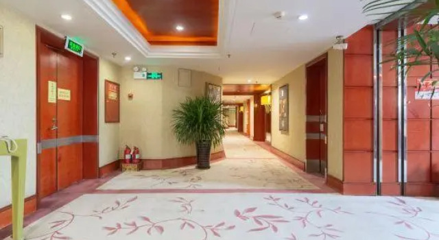 Sea Party Hotel, Забронировать Отель Бизнес-отели Шаньдун, 4* 5*