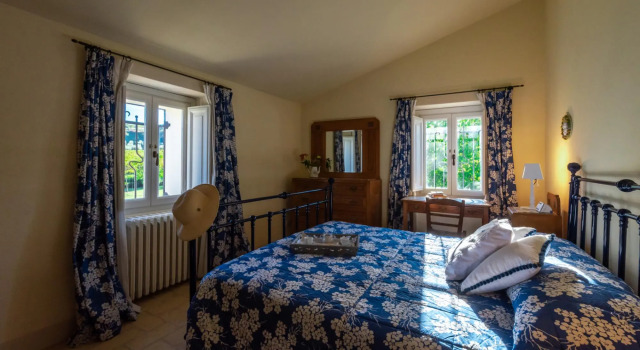 La Casa nei Vigneti 10, Rezervovat Hotel Hotely v Catignano s parkováním, Parkování