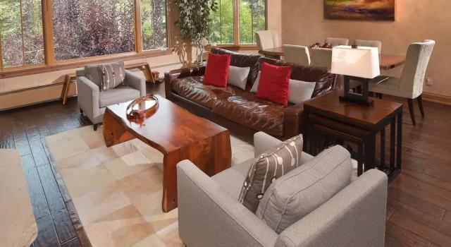 Номер Standard Ski In/out Lodge With Private Lifts, 2br 2ba Next To Golf 2 Bedroom Condo by RedAwning