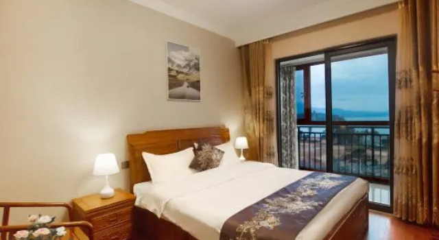 Люкс Deluxe Sunshine Penisula Hotel