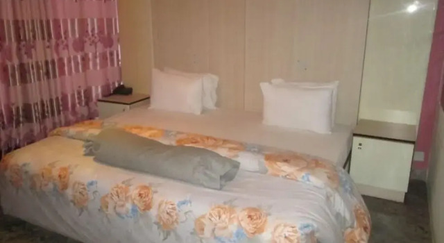 Idrinana Hotels, Buchen Sie Hotel Lokoja Kogi
