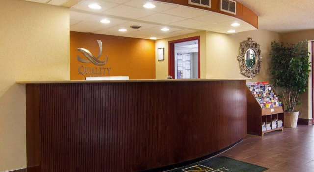 Super 8 by Wyndham Sturtevant/Racine, Rezervați Hotel Sturtevant 