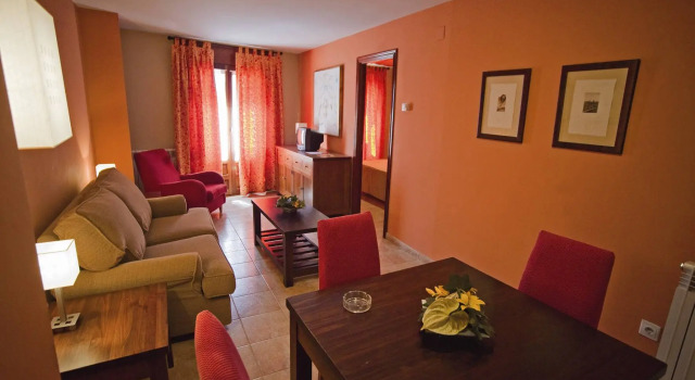 Apartamentos La Trufa Negra, Book Apartment SPA Hotels in Teruel, SPA