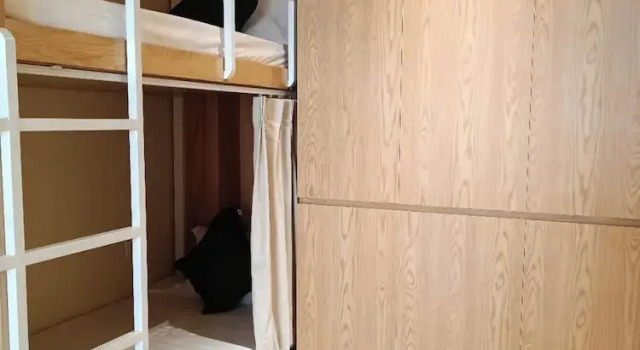 Кровать в общем номере с балконом Vả Riverside Retreat