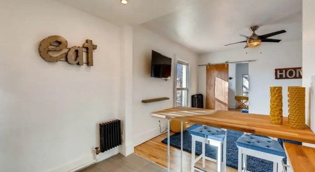 Апартаменты The Sunshine Suite in the Heart of Baker