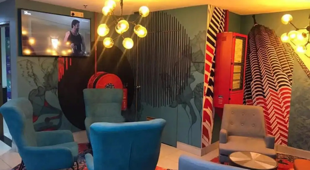 Living At DSulaiman Hotel, Забронировать Отель Отели Куала-Лумпура с парковкой, рядом с Станция монорельсовой дороги Медан-Туанку, Парковка