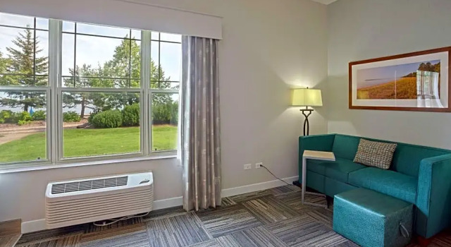 Двухместный номер Standard с частичным видом Hampton Inn Duluth-Canal Park