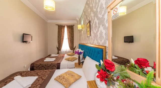 Трёхместный номер Deluxe Ista Palace Hotel