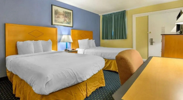 Days Inn By Wyndham Lebanon Valley