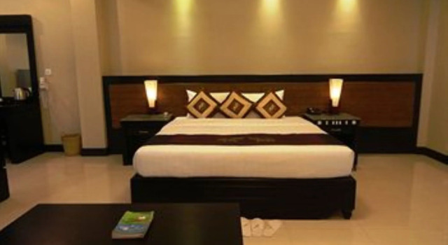 Rock Royal Hotel & Resort, Buchen Sie Resort SPA-Hotels in Provinz Kep, SPA