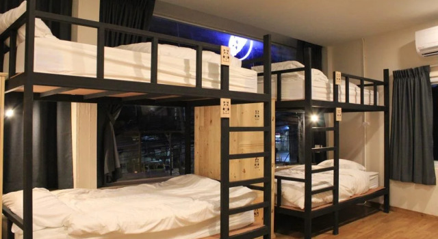 Mad Panda Hostel, Забронировать Хостел Хостелы Хуахин, рядом с The East Square Hua Hin, Хостел