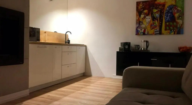 Apartament Mozart, Varaa Huoneisto Hotellit Pommeri pysäköinnillä, Pysäköinti
