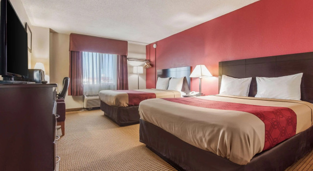 Четырёхместный номер Standard Econo Lodge Lexington