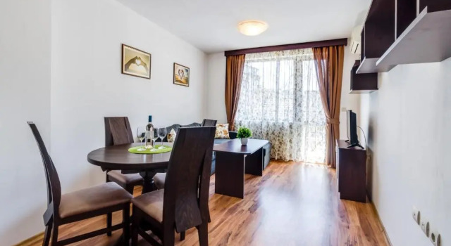 I love Varna Apartments, Забронировать Апартаменты/квартира Отели Варны с парковкой, рядом с Комплекс Приморский, Парковка