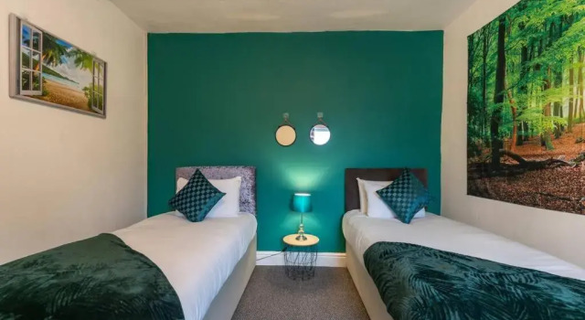 The Miracle By Jesouth, Book Hotel Kingston upon Hull East Riding of Yorkshire