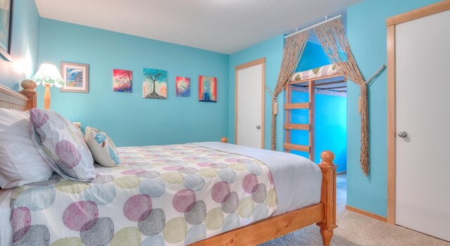 The Undertow, Prenota Hotel Pacific City 