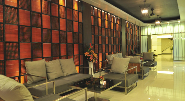 Platinum Hotel