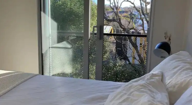 Modern 2 Bed Townhouse On CBD Fringe