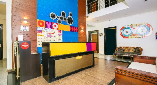 OYO 10020 Golf Stays, Забронировать Отель Гургаон Gurgaon Region, рядом с Улица Гольф-Корс-роуд