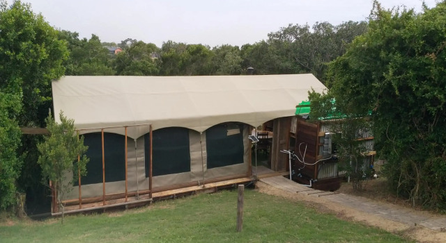 Forest Edge Glamping, Book Campingplads Camping og glamping i Wilderness, Campingplads