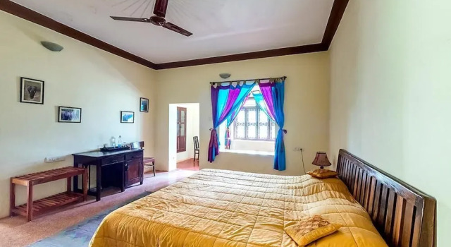 Кровать в общем номере Bison Manor Country Retreat