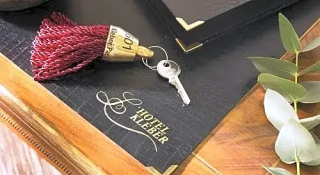 Номер Classic Hôtel Kleber Paris & Spa
