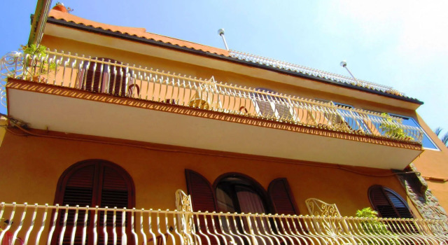 Villa Chiara Taormina, Забронировать Отель Таормина Побережье Таормины