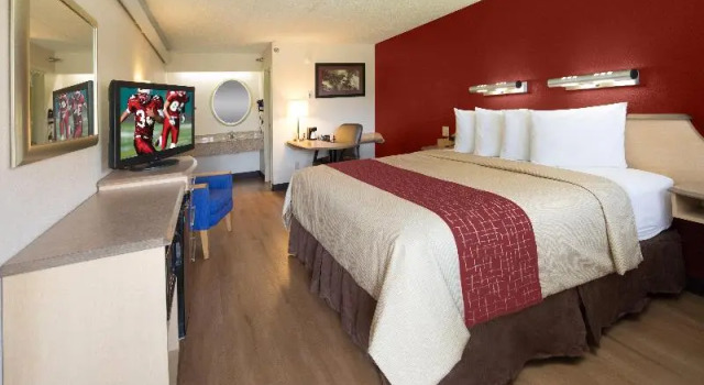 Номер Standard Red Roof Inn Cincinnati Northeast - Blue Ash