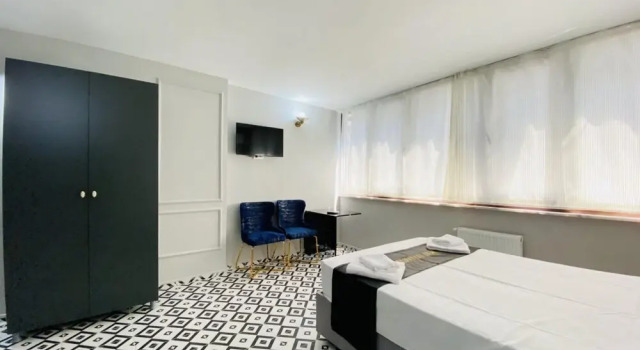 Pleasant Studio Flat in Kabatas Beyoglu, Varaa Hotelli Hotellit Marmara-alue pysäköinnillä, Pysäköinti