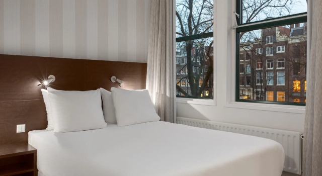 Трёхместный номер Standard с видом на город NH City Centre Amsterdam