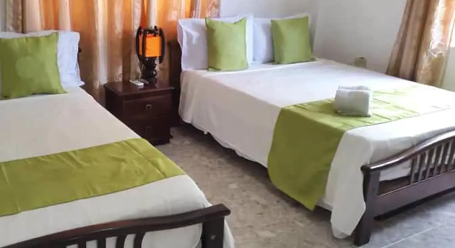 Четырёхместный номер Standard Hotel Posada Enilda