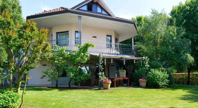 Like Home - Boutique Hotel