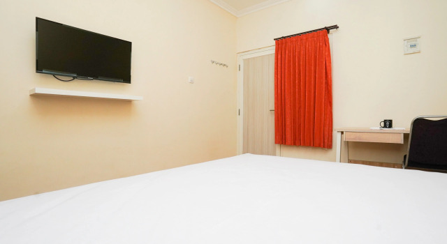 OYO Life 2446 Kost Putri Gubeng Kertajaya, Book Hotel Gubeng East Java