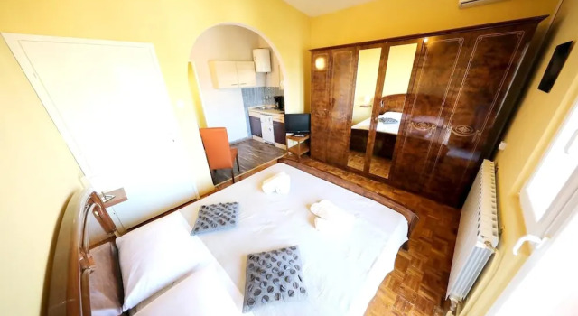 Studio in Starigrad, With Wonderful sea View, Furnished Balcony and Wifi Near the Beach