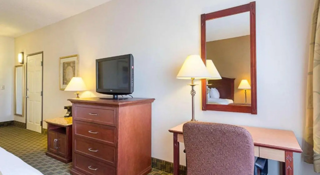 Standard Zimmer Quality Inn