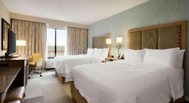 Шестиместный номер Standard Hampton Inn and Suites Monroe