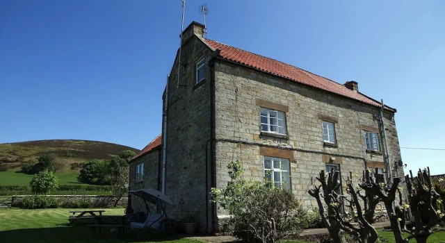 Easterside Farm bed & Breakfast, Rezervați Sejur la fermă Hoteluri în Yorkshire Moors cu parcare, Parcare