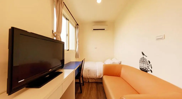 Standard Triple room Backpacker B&B