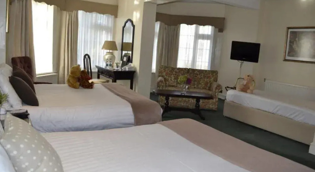 Twin Trees Hotel & Leisure Club, Prenota Hotel Ballina 