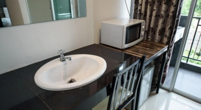 Двухместный номер Deluxe 48 Metro Hotel