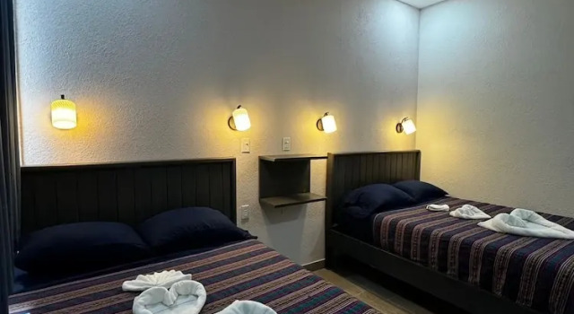 Четырёхместный номер Deluxe с балконом Maya Bella Downtown Hotel